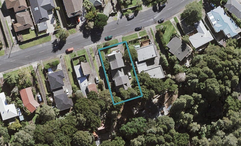 2/35 Moore Street, Hillcrest, Auckland - Carousel 1