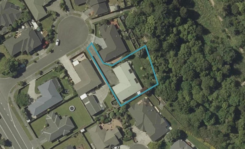 8 Jasmine Place, Fitzherbert, Palmerston North - Carousel 1