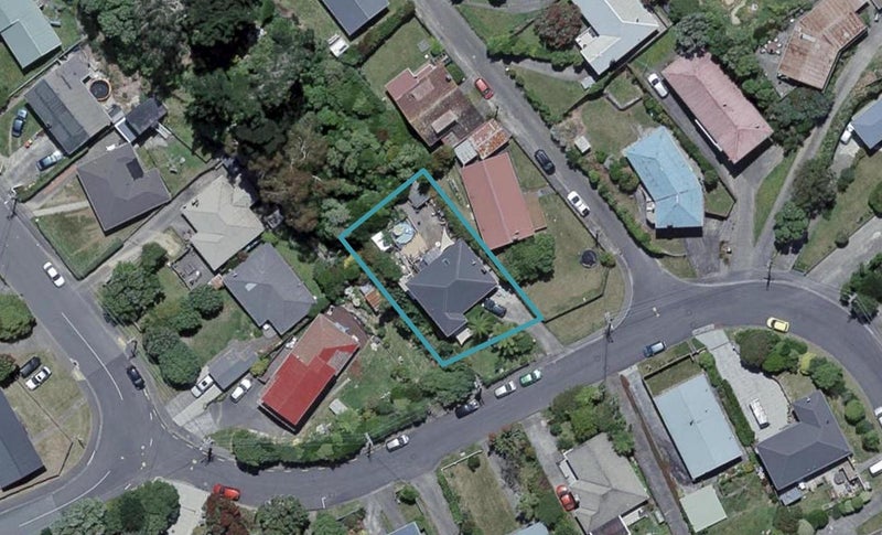 3 Omega Street, Newlands, Wellington - Carousel 1