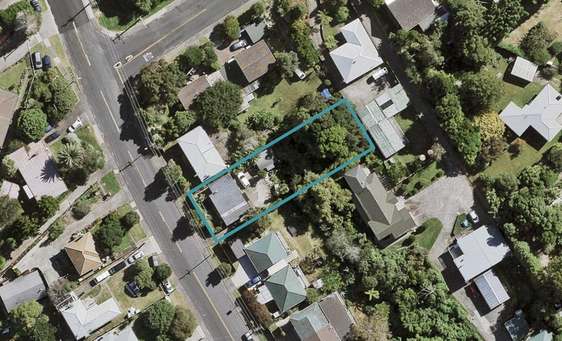 6 Sunnyside Road, Sunnyvale, Auckland - Carousel 1