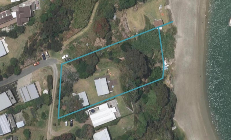 31 Eveline Street, Mangawhai Heads, Mangawhai - Carousel 1