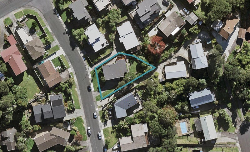 4 Glen Vista Place, Bayview, Auckland - Carousel 1