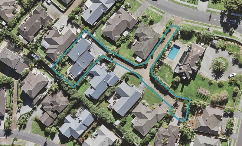 14 Pitoitoi Avenue, Greenhithe, Auckland - Carousel 1