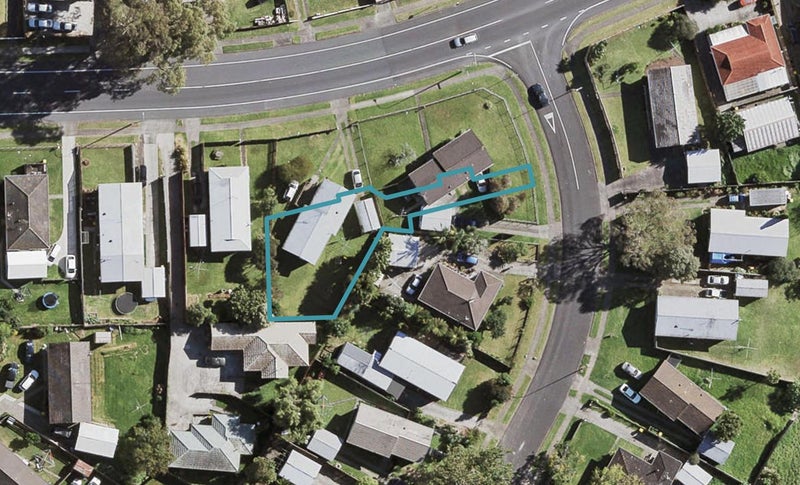 1B Innismara Avenue, Wattle Downs, Auckland - Carousel 1