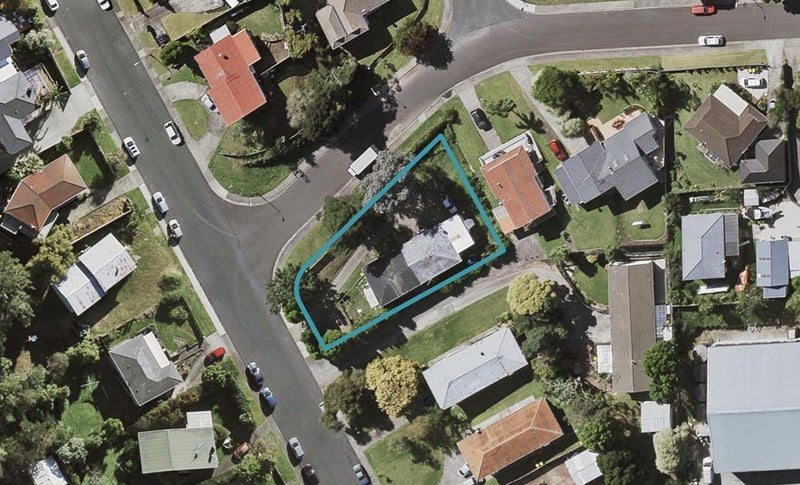 1/34 Cheval Drive, Totara Vale, Auckland - Carousel 1