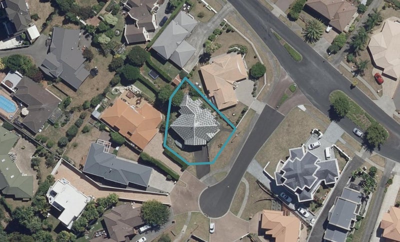 4 Sunset Close, Western Heights, Hamilton - Carousel 1
