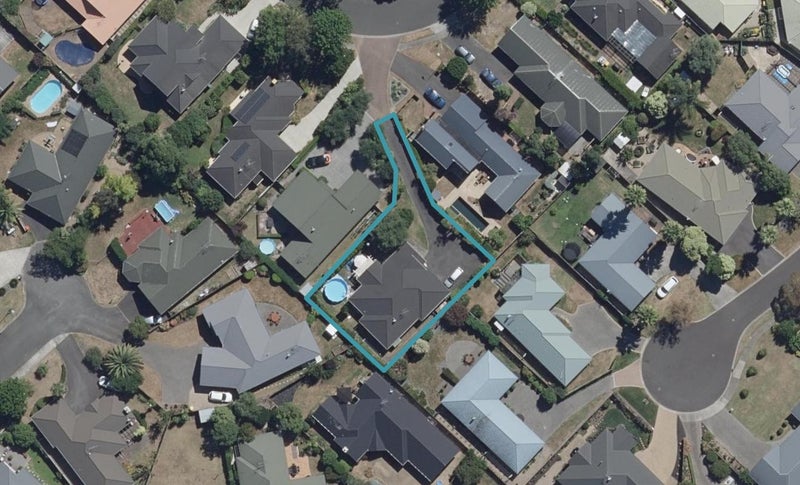 15 Grosvenor Place, Rototuna, Hamilton - Carousel 1