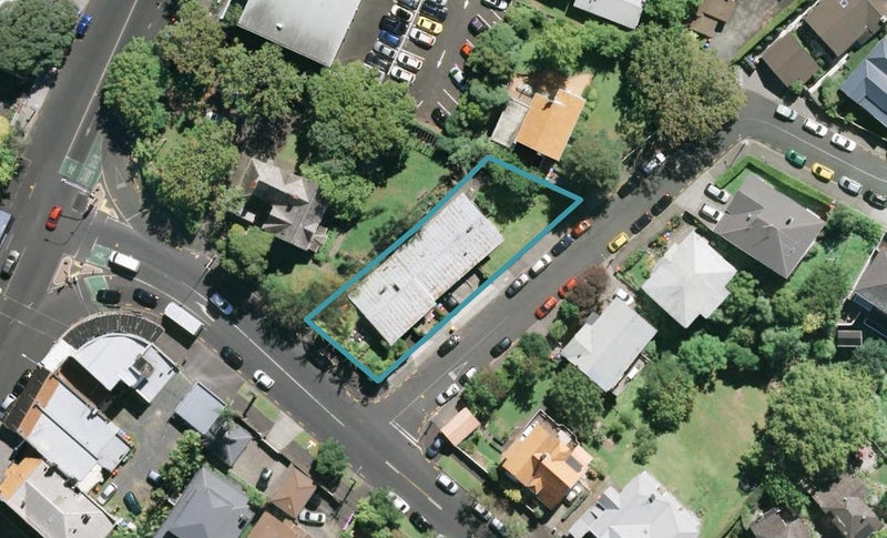 2/4 Ayr Street, Parnell, Auckland - Carousel 1