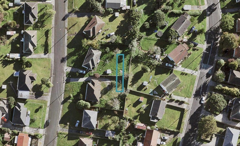 7 Kakaho Road, MOUNT ROSKILL - Carousel 1