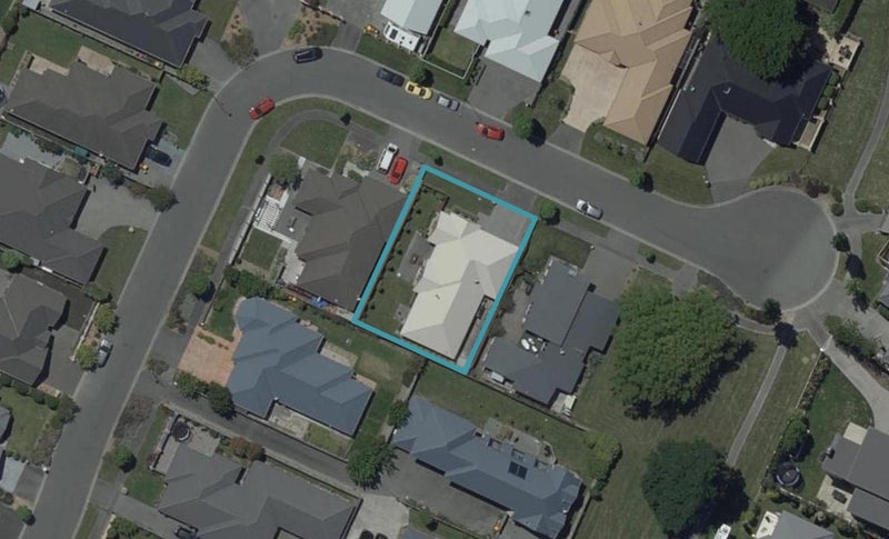 14 Cunneen Place, Aidanfield, Christchurch - Carousel 1