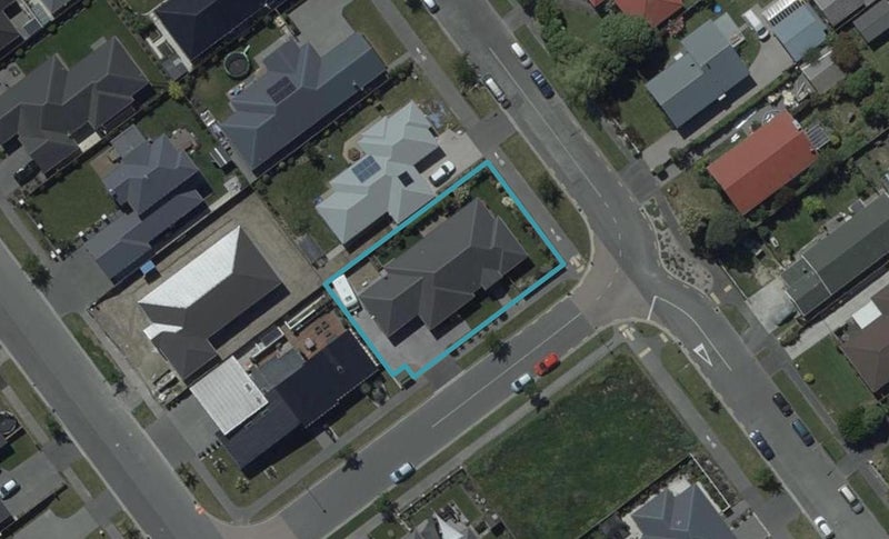 2 Templetons Way, Aidanfield, Christchurch - Carousel 1