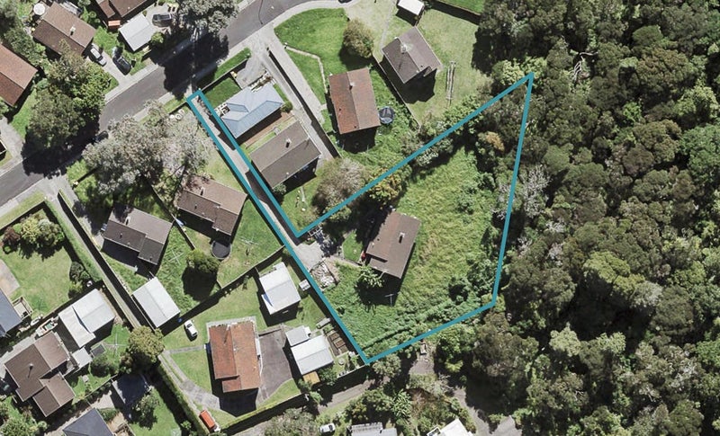 9 Gemini Place, Beach Haven, Auckland - Carousel 1