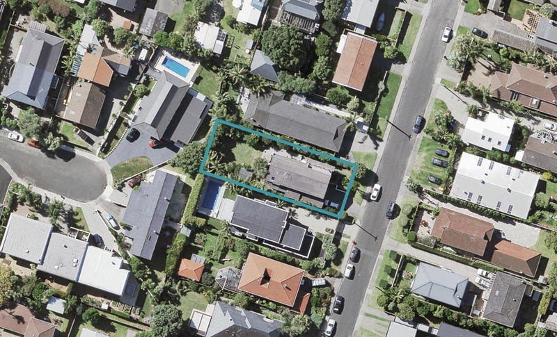 20 Cecil Road, Milford, Auckland - Carousel 1