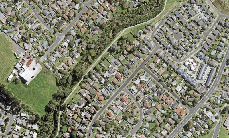 98 Borich Road, Sunnyvale, Auckland - Carousel 1