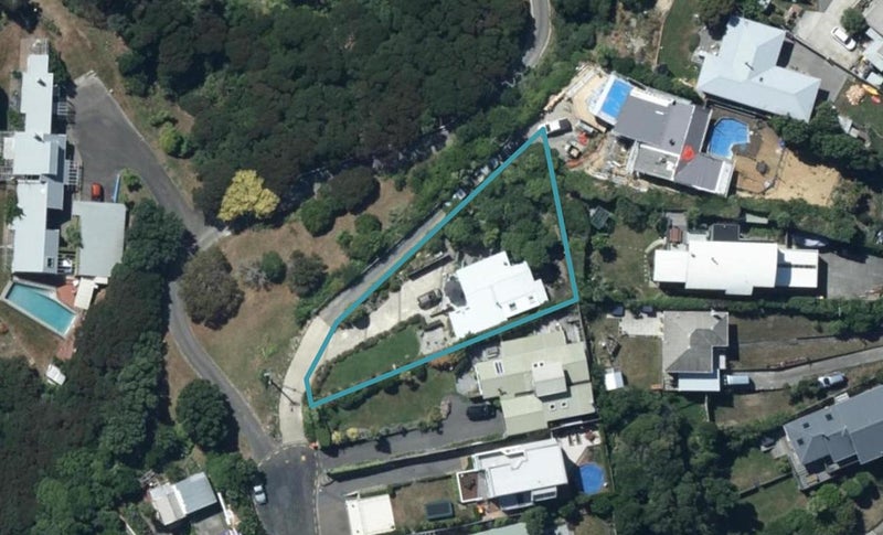 34 Ogilvy Terrace, Plimmerton, Porirua - Carousel 1
