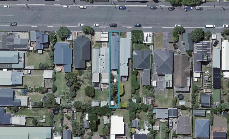 18 Apu Crescent, Lyall Bay, Wellington - Carousel 1