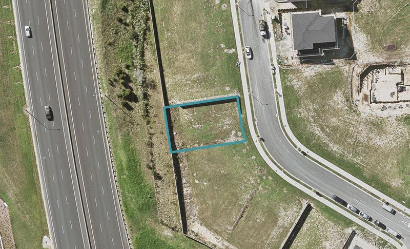 40 Colliston Rise, Pinehill, Auckland - Carousel 1