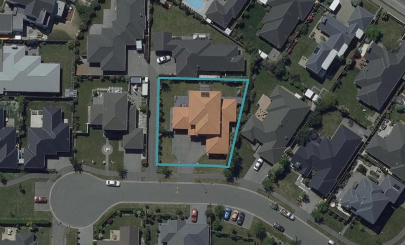 12 Donovan Place, Aidanfield, Christchurch - Carousel 1