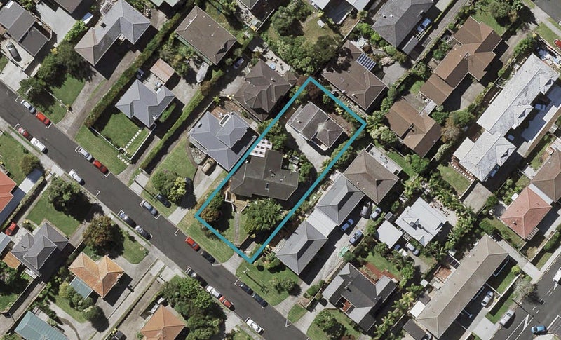 1/7 Belmont Terrace, Milford, Auckland - Carousel 1