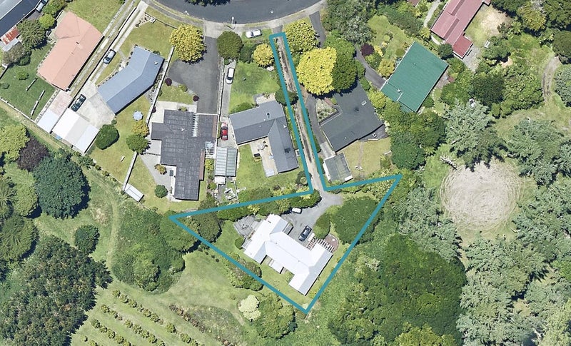 18B Awatea Terrace, Lynmore, Rotorua - Carousel 1