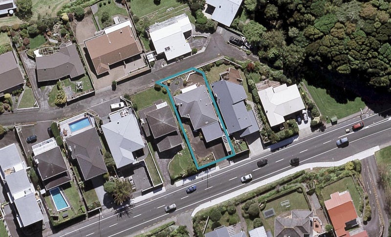 412 Devon Street West, Lynmouth, New Plymouth - Carousel 1