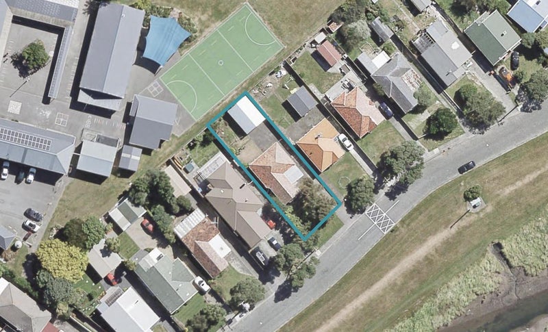 27 Riverside Drive, Waiwhetu, Lower Hutt - Carousel 1