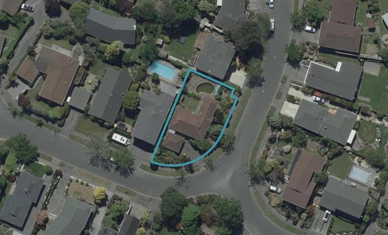 8 Hillcrest Place, Avonhead, Christchurch - Carousel 1
