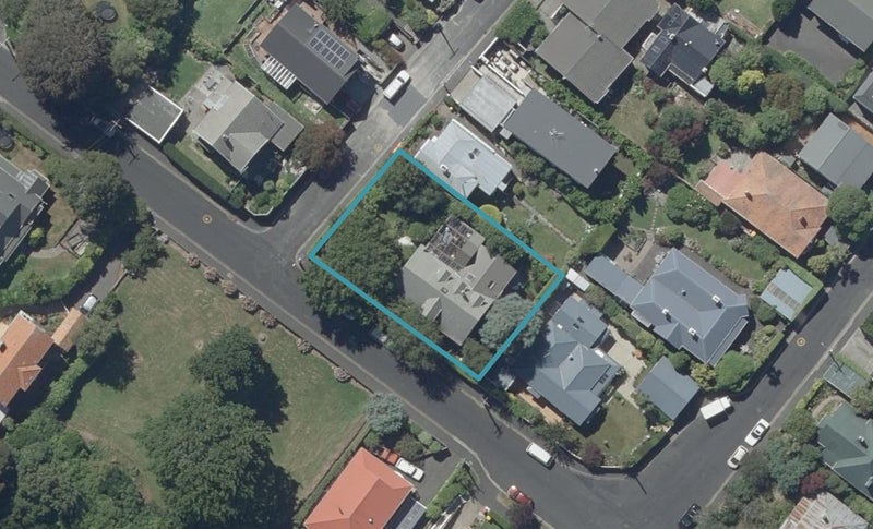 27 Grendon Street, Maori Hill, Dunedin - Carousel 1