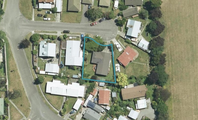 6 Jones Place, Springlands, Blenheim - Carousel 1