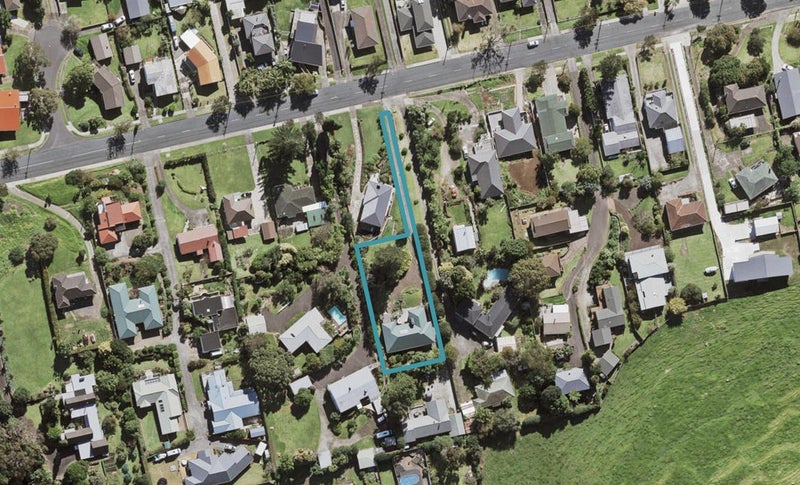 69 Taylor Road, Mangere Bridge, Auckland - Carousel 1