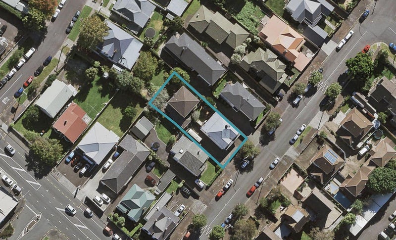 4A Mapau Road, Greenlane, Auckland - Carousel 1