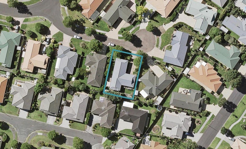 5 Halstead Place, Huntington Park, Auckland - Carousel 1