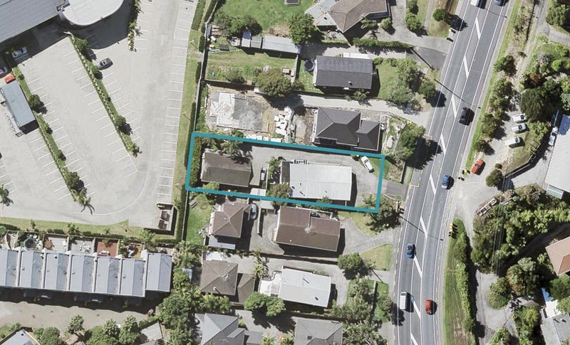 2/778 East Coast Road, Oteha, Auckland - Carousel 1