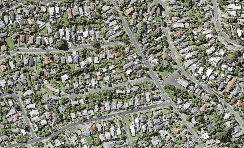 2/1 Montana Avenue, Murrays Bay, Auckland - Carousel 1