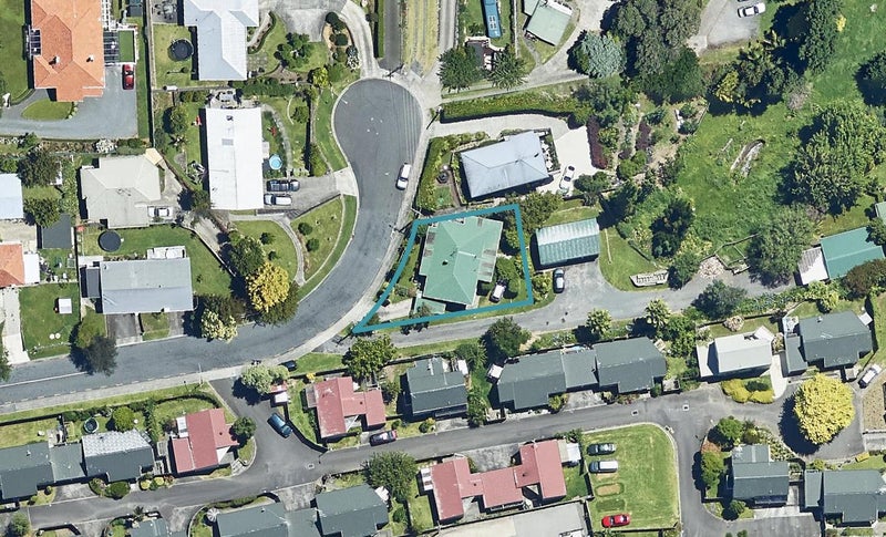 12 Russell Place, Brookfield, Tauranga - Carousel 1