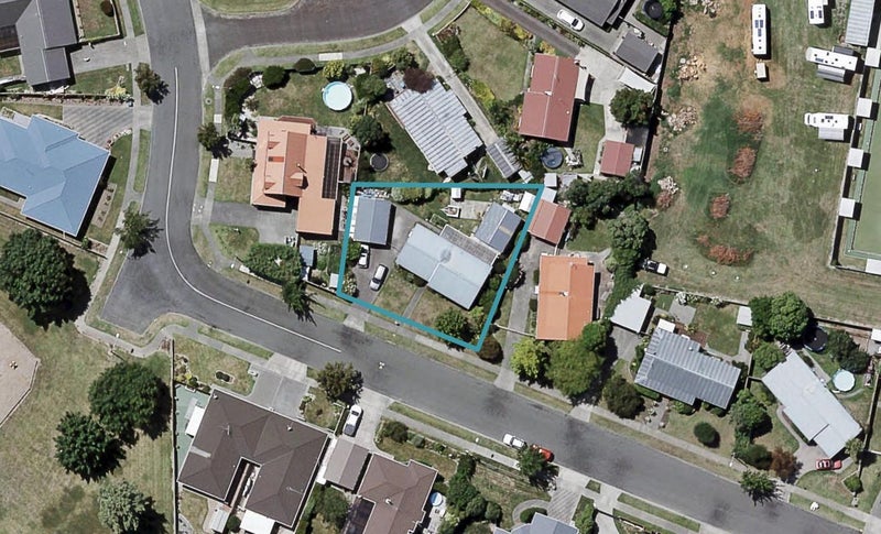 20 Whiting Crescent, Greenmeadows, Napier - Carousel 1