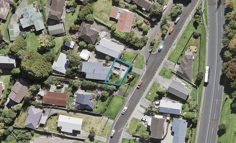 2/388 Glenfield Road, Glenfield, Auckland - Carousel 1