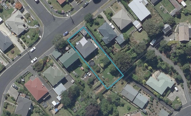 108 Centennial Avenue, Helensburgh, Dunedin - Carousel 1