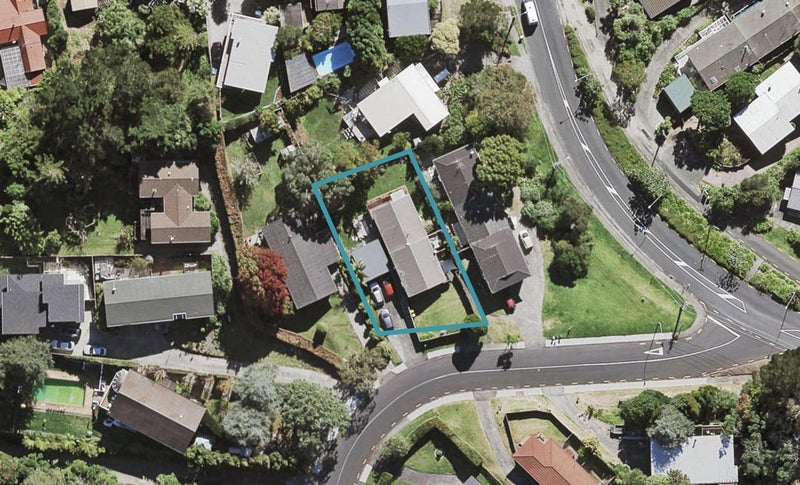 2/1 Pemberton Avenue, Bayview, Auckland - Carousel 1