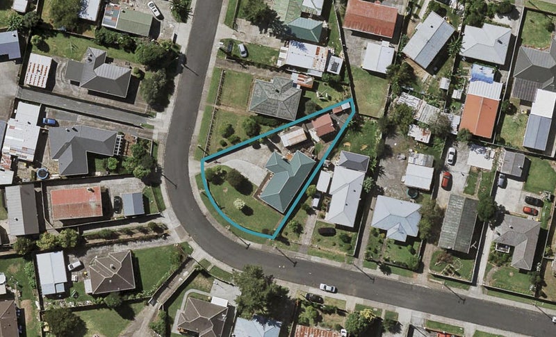21 Parker Crescent, Otara, Auckland - Carousel 1
