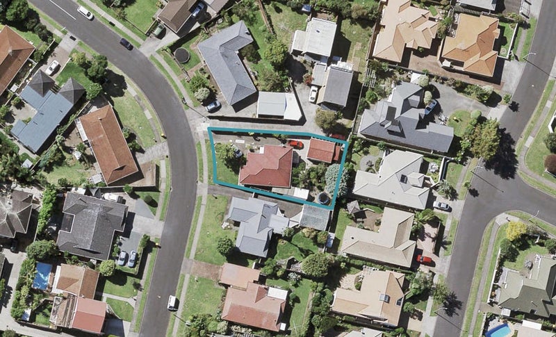 31 Hedge Row, Sunnyhills, Auckland - Carousel 1