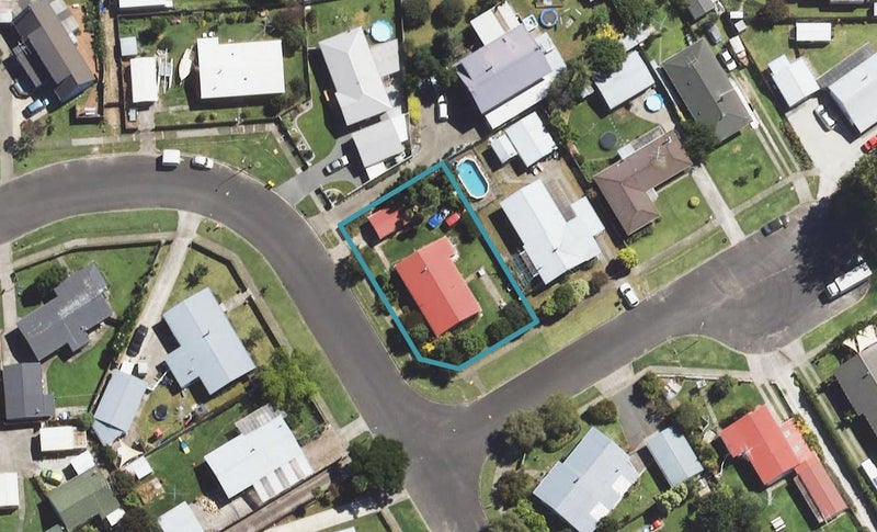 12 Loisel Street, Riverdale, Gisborne - Carousel 1