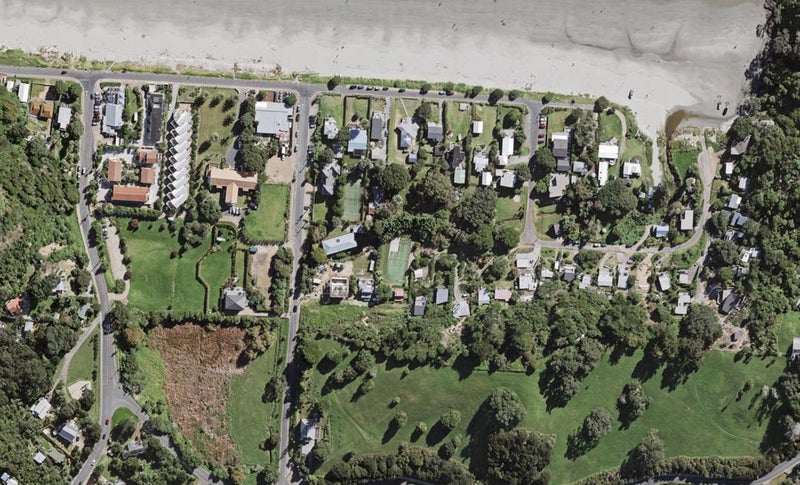 29 Le Roy Road, Onetangi, Waiheke Island - Carousel 1