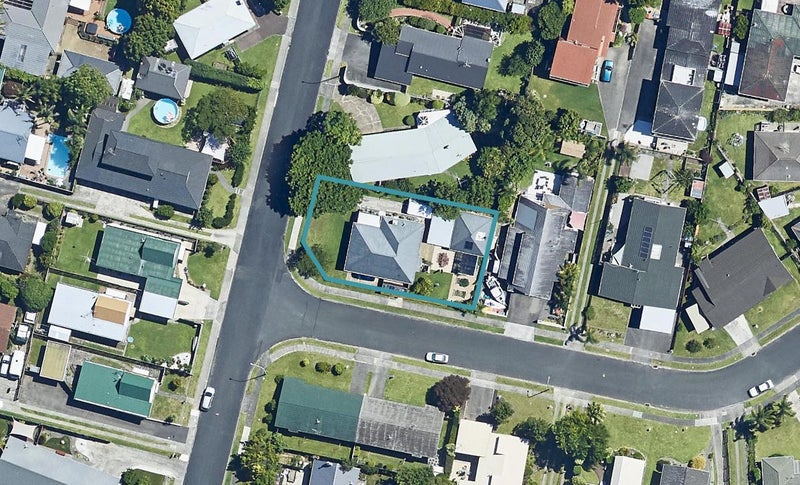 14 Meadowland Street, Matua, Tauranga - Carousel 1