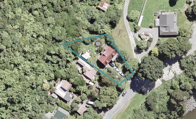 8 Bridge Road, Birchville, Upper Hutt - Carousel 1