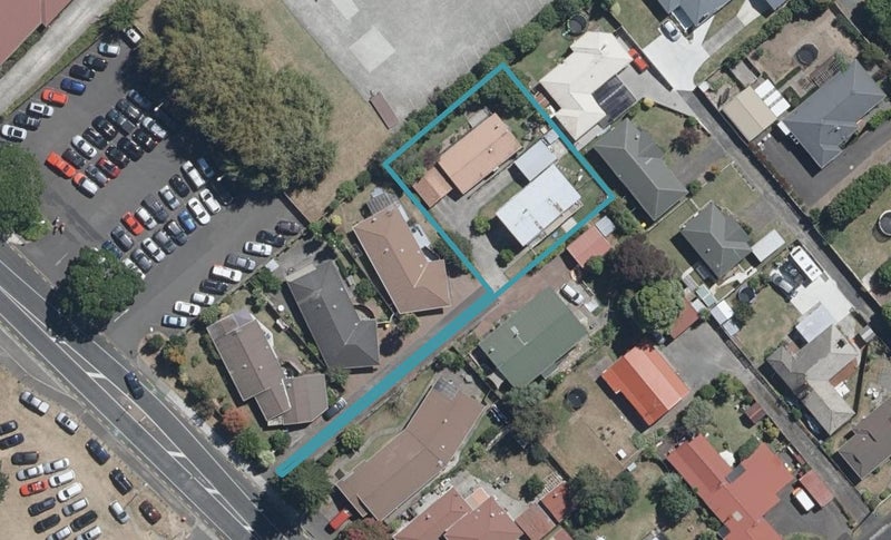 56 Garnett Avenue, Forest Lake, Hamilton - Carousel 1