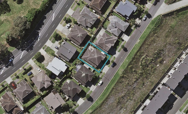 63 Magma Crescent, Stonefields, Auckland - Carousel 1