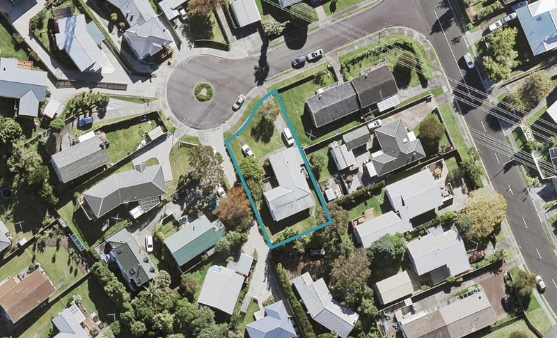 4 Rangitata Place, Lynfield, Auckland - Carousel 1