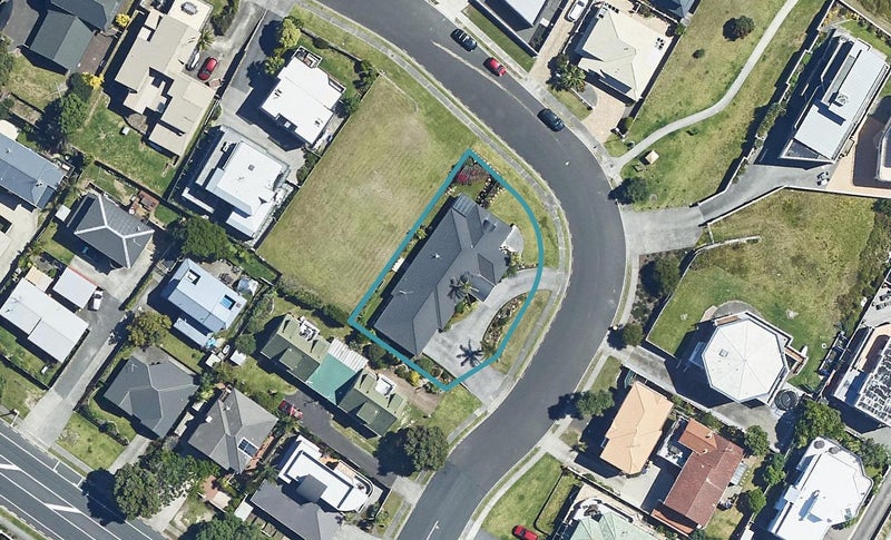 5 Sunbrae Grove, Mount Maunganui, Mount Maunganui - Carousel 1