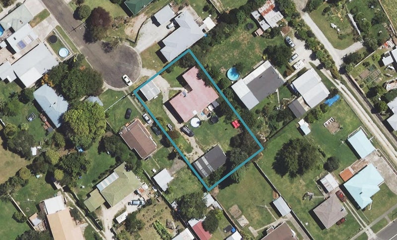 9 Vivian Street, Inner Kaiti, Gisborne - Carousel 1